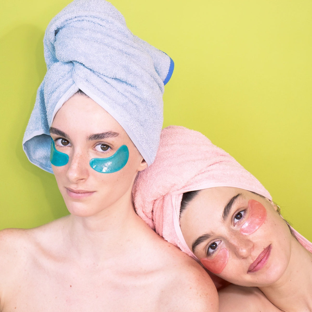 Eye and Lip Masks – Pink – with a friend