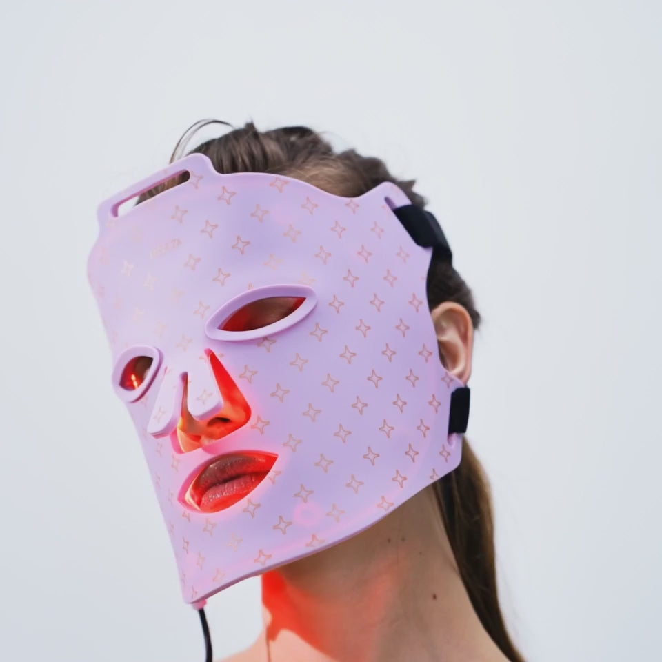 Light Therapy Face Mask changing light colours: amber, red and purple