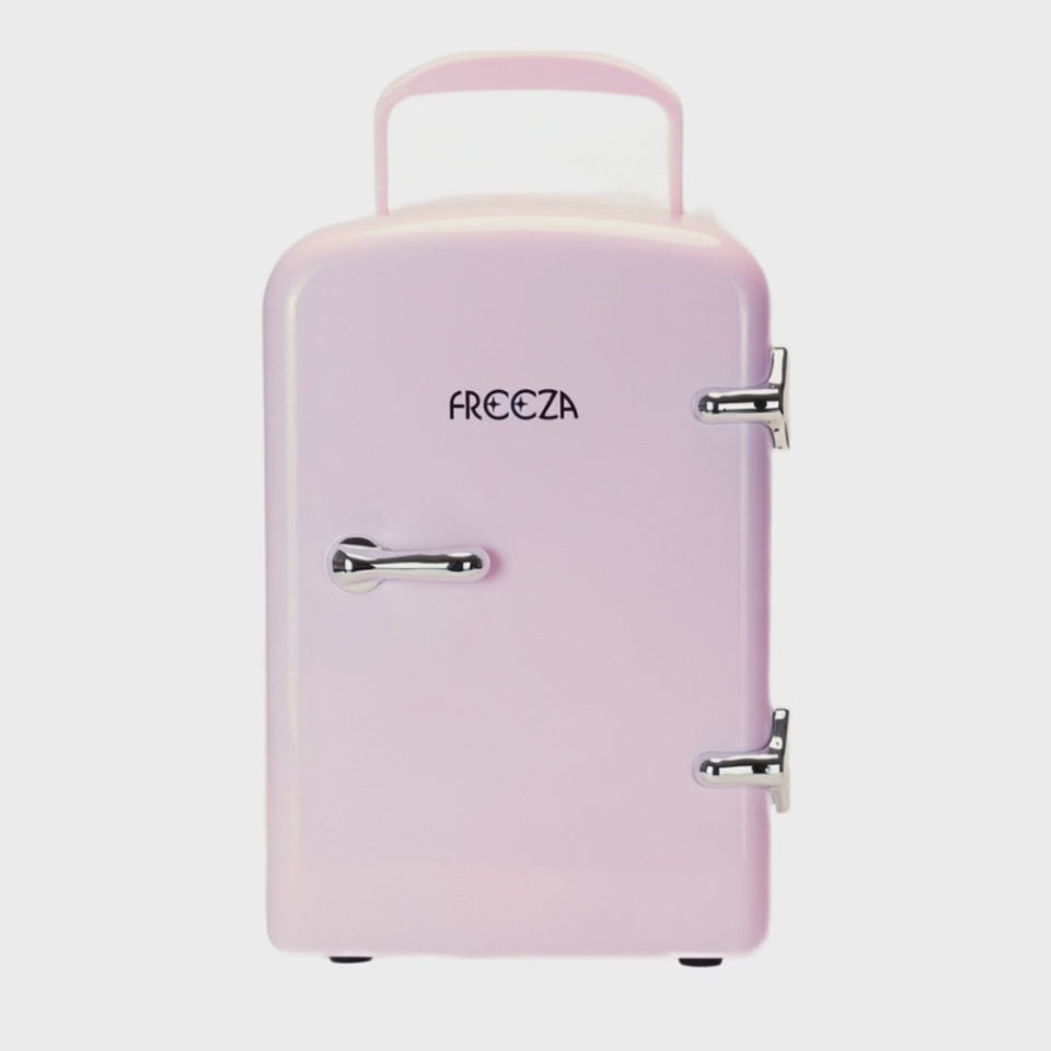 Mini Fridge – Pink – door opening