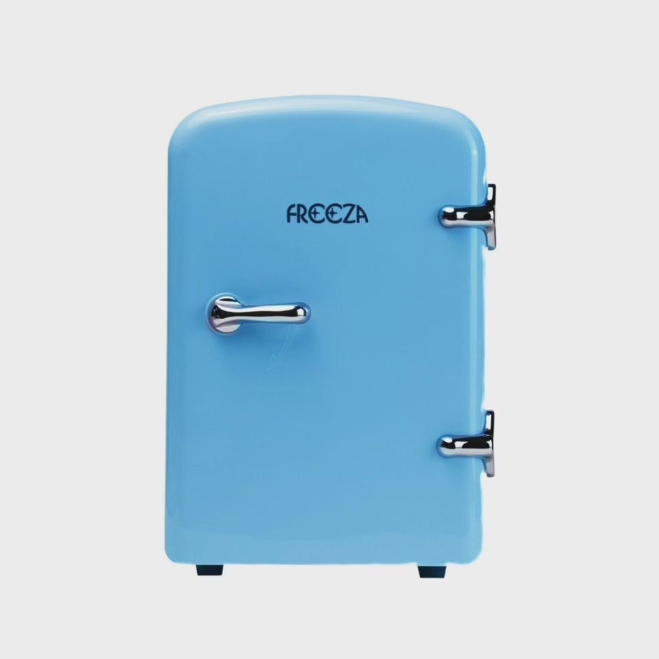 Mini Fridge – Blue – door opening
